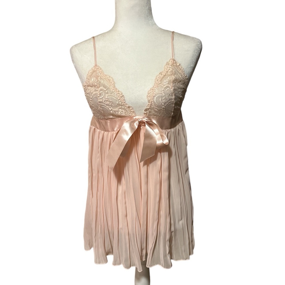 Victoria’s Secret Pink Lace Babydoll